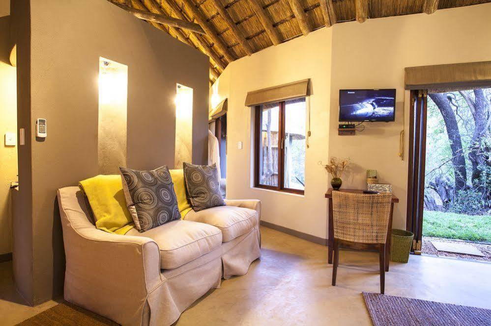 Tambuti Lodge Pilanesberg Extérieur photo