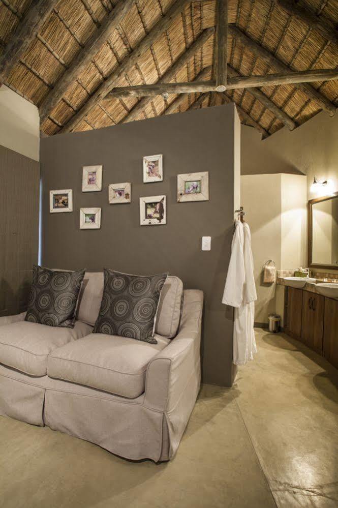 Tambuti Lodge Pilanesberg Extérieur photo
